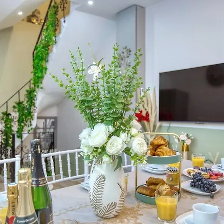 Le Nid Parisien Triplex Cosy Et Chaleureux Appartamento Parigi