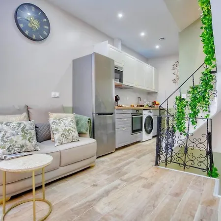 Le Nid Parisien Triplex Cosy Et Chaleureux * Parigi