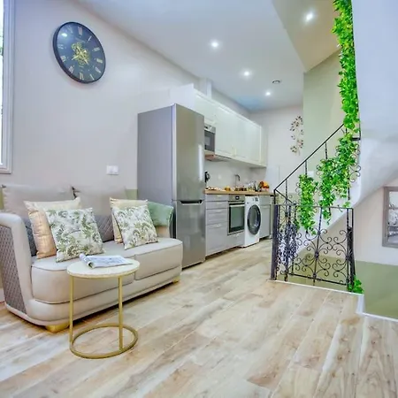 Appartamento Le Nid Parisien Triplex Cosy Et Chaleureux *