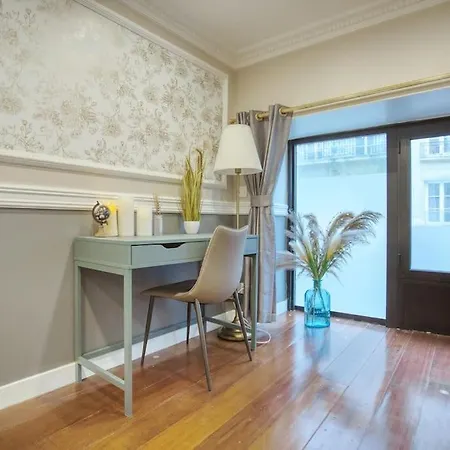 Appartamento Le Nid Parisien Triplex Cosy Et Chaleureux Parigi